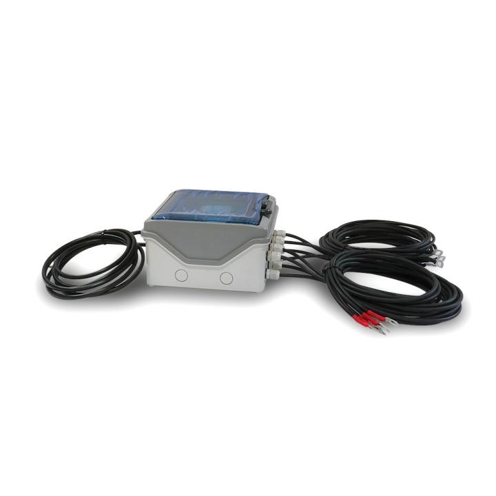 Paralleling box with 4 sets of batteries