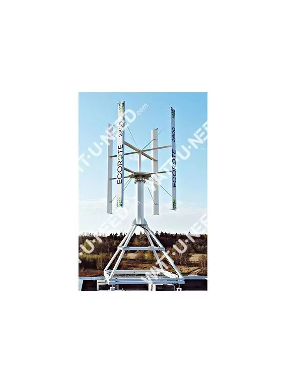 Ecorote wind mast with flat roof structure 