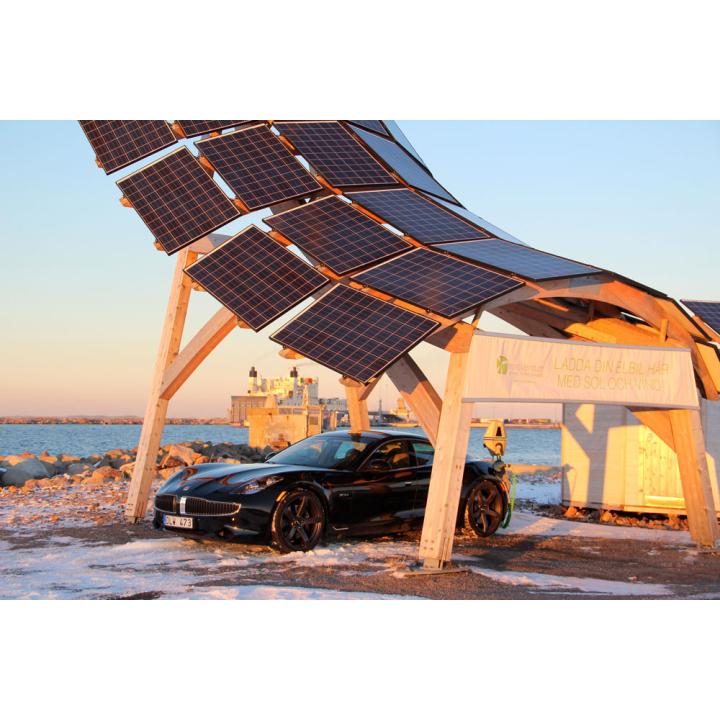 Girafe 2.0 centrale éolienne et solaire hybride InnoVentum