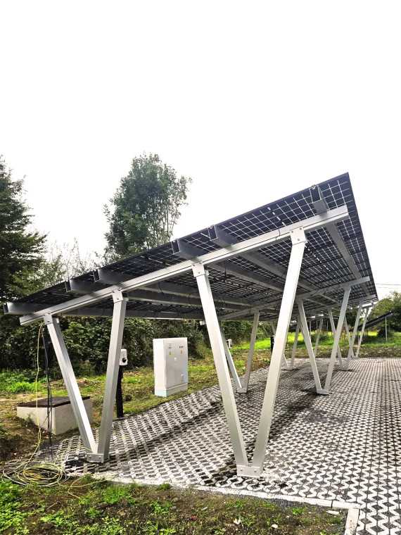 Aluminium photovoltaic carport for 15 panels (structure only) — vue 3