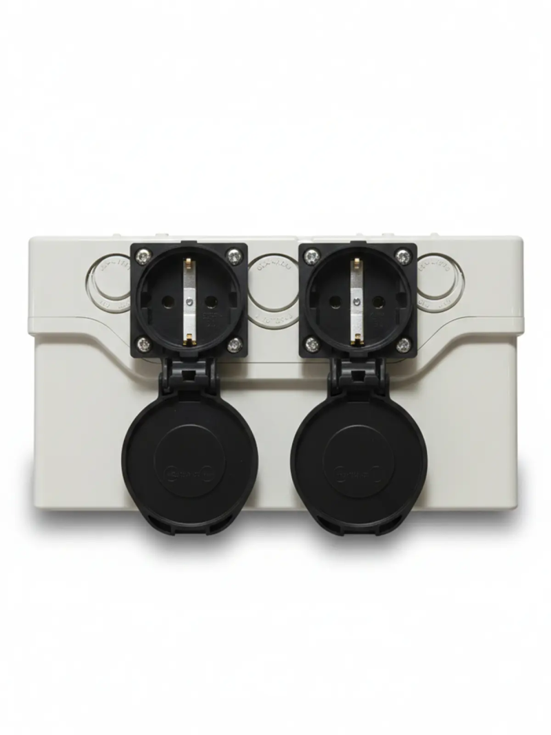 Single-phase 230V 32A changeover switch with socket — vue 3