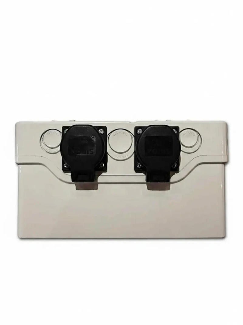 Coffret inverseur monophasé 230V 32A avec prise — vue 4