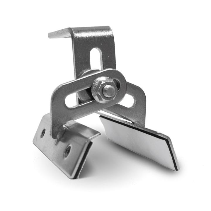 Fixing hook for trapezoidal sheet metal roof